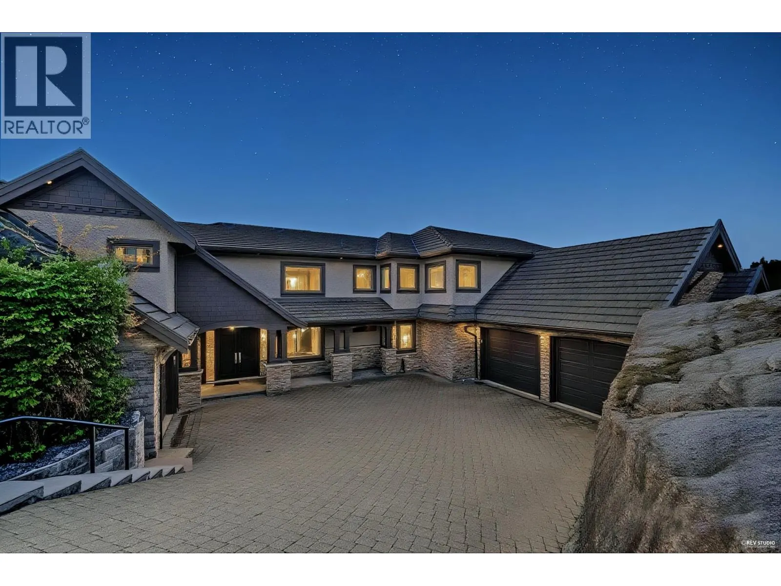 1026 EYREMOUNT DRIVE