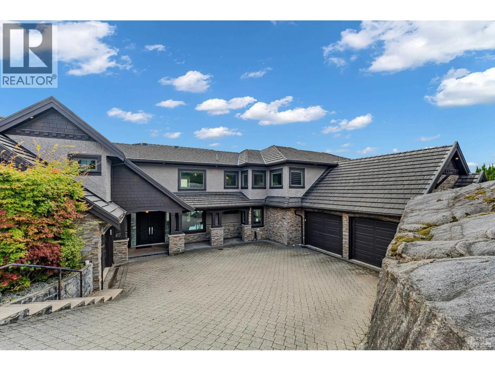 1026 EYREMOUNT DRIVE