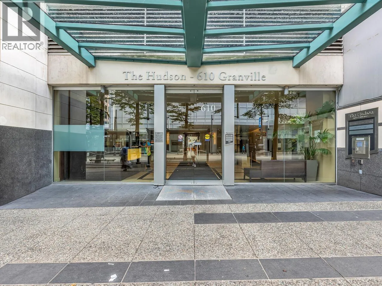 1710 610 GRANVILLE STREET