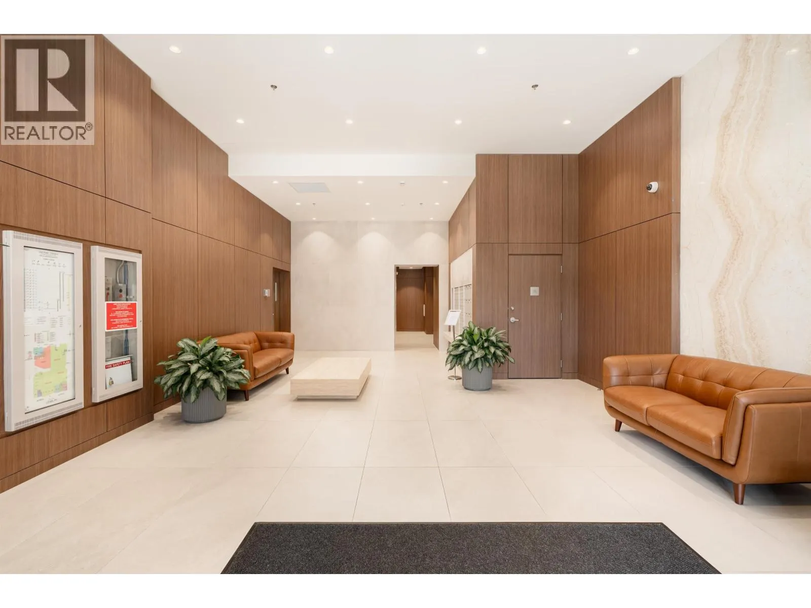 1206 8111 PARK ROAD