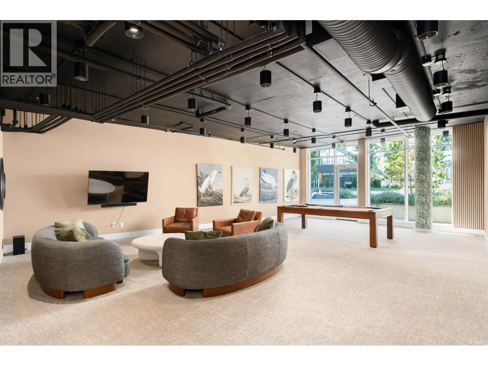 1206 8111 PARK ROAD