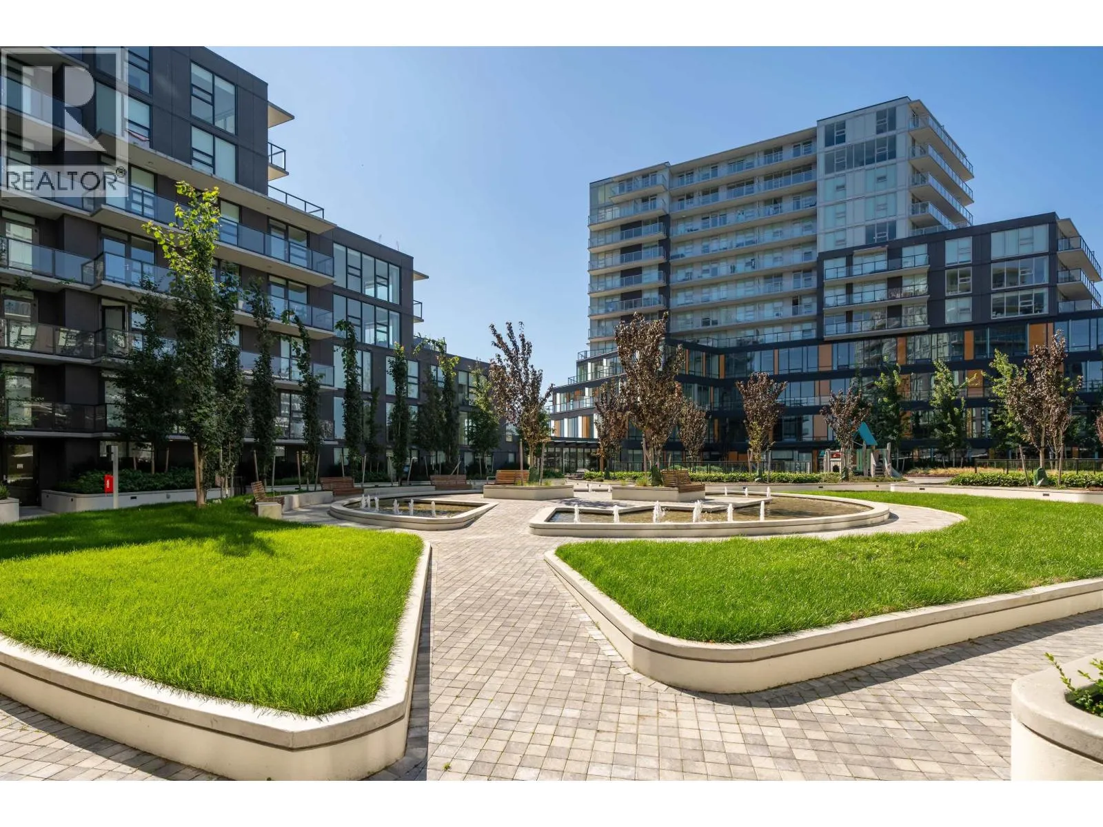 1206 8111 PARK ROAD