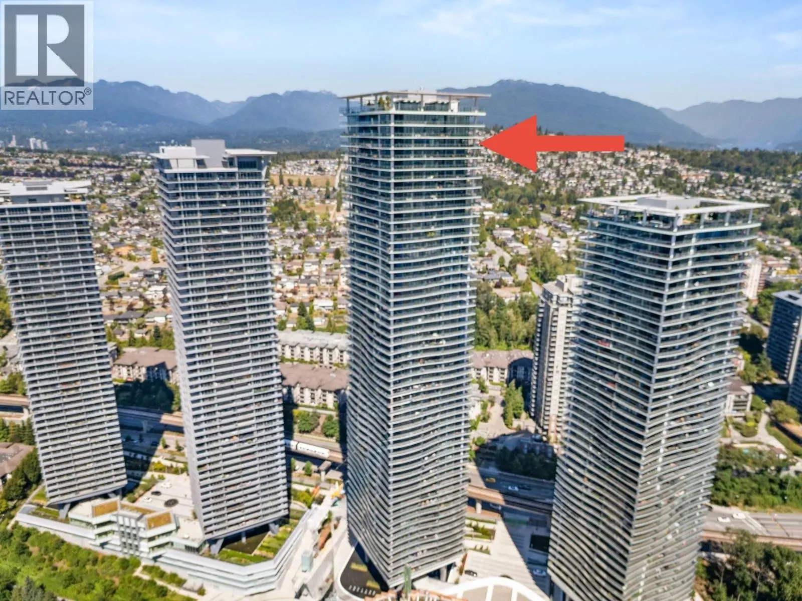 5306 4880 LOUGHEED HIGHWAY