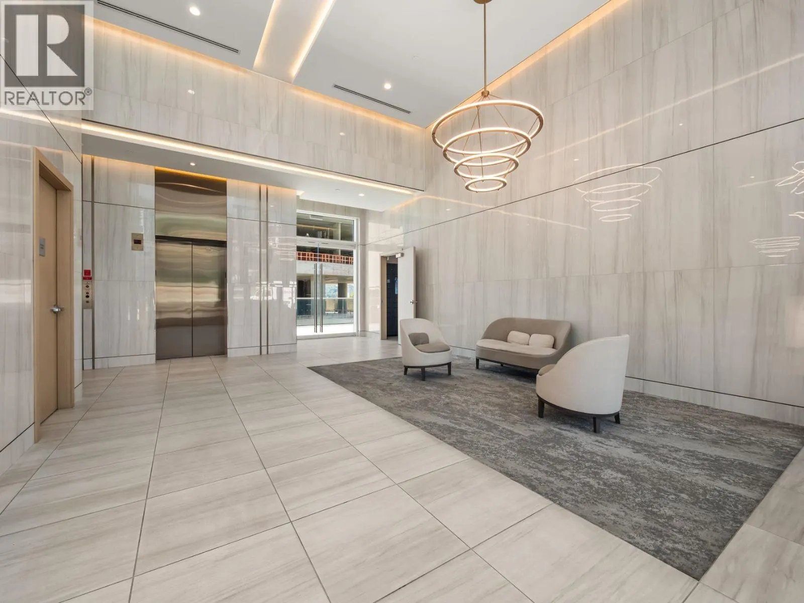 5306 4880 LOUGHEED HIGHWAY