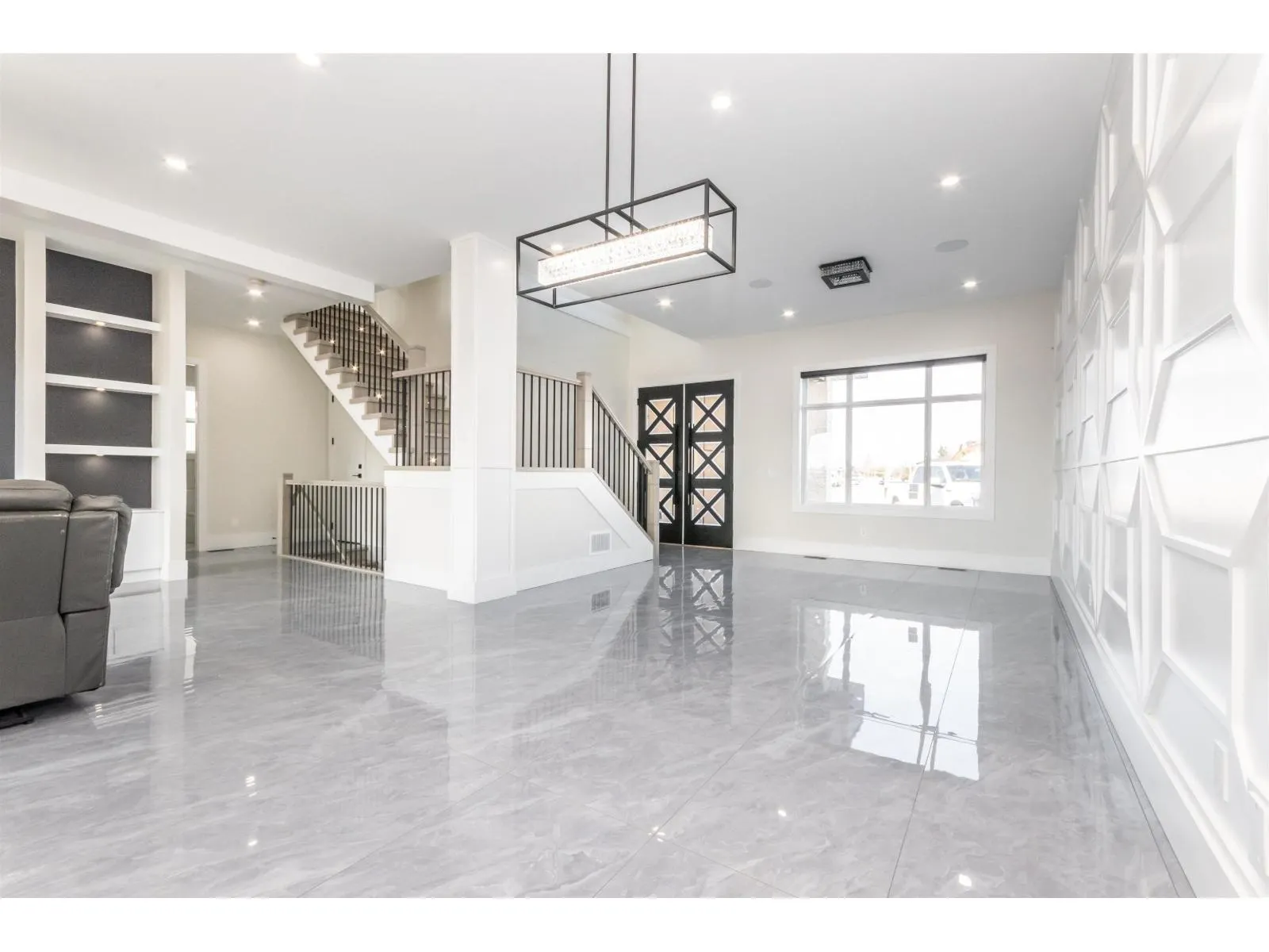 2534 TERMINAL COURT