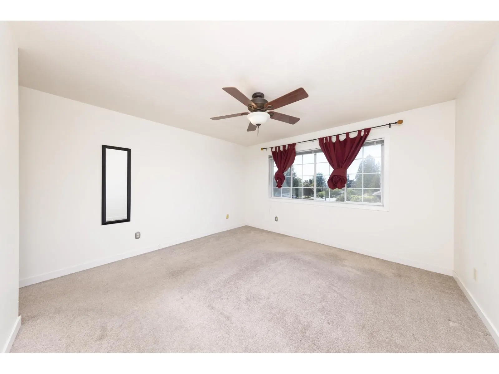 2138 ESSEX DRIVE