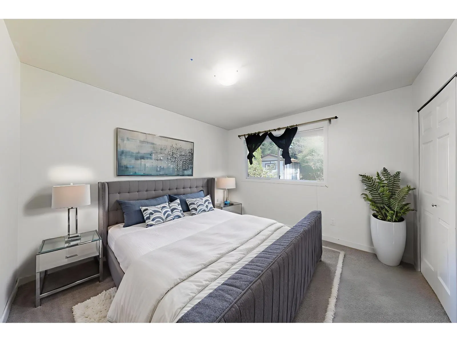 2138 ESSEX DRIVE