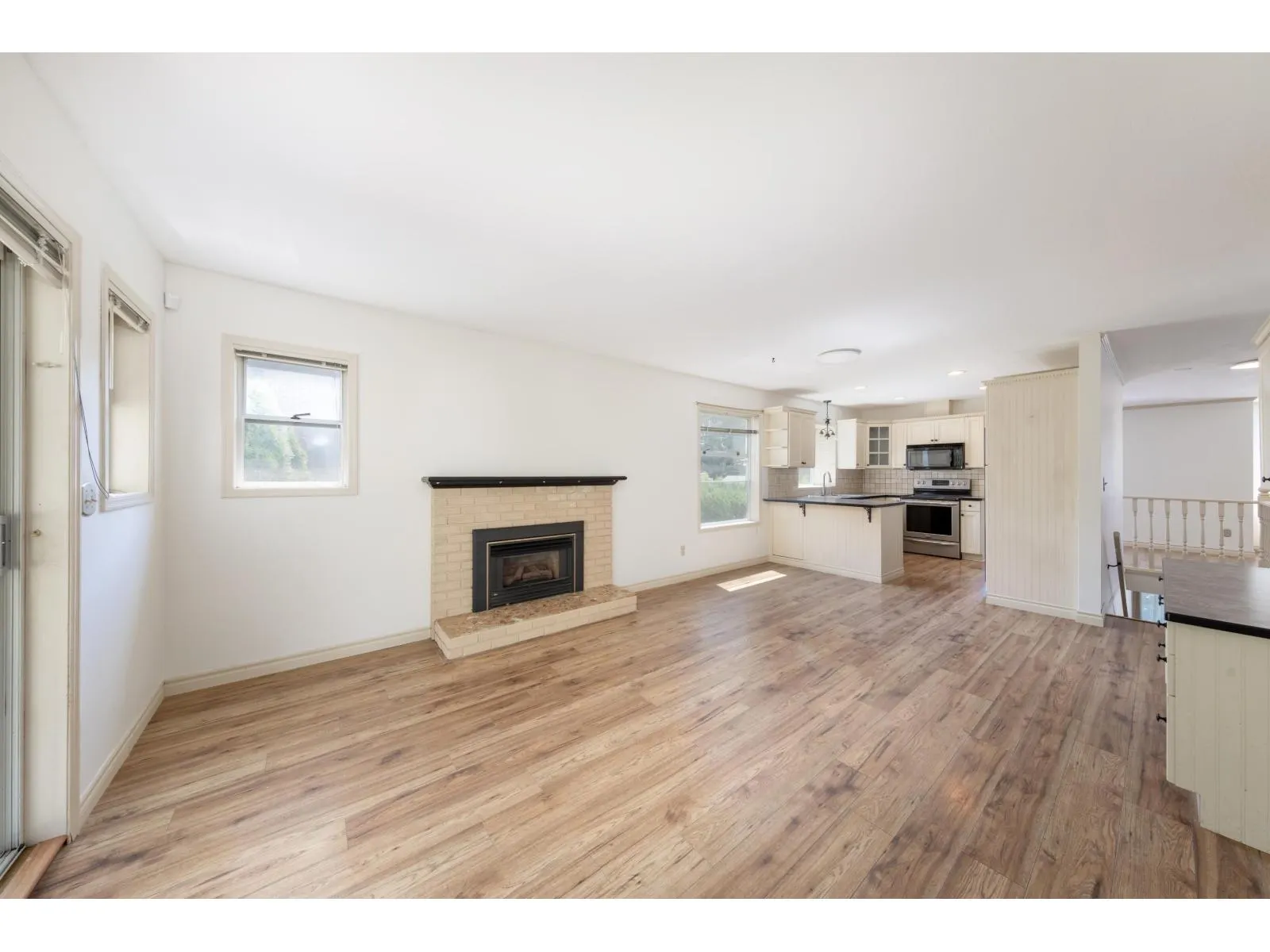 2138 ESSEX DRIVE