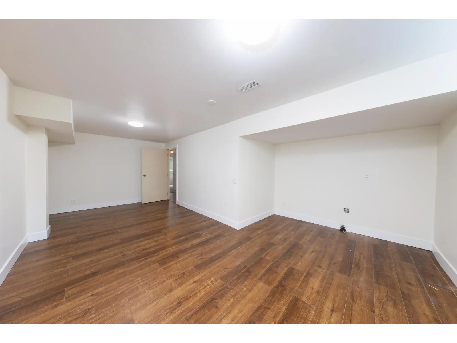 2138 ESSEX DRIVE