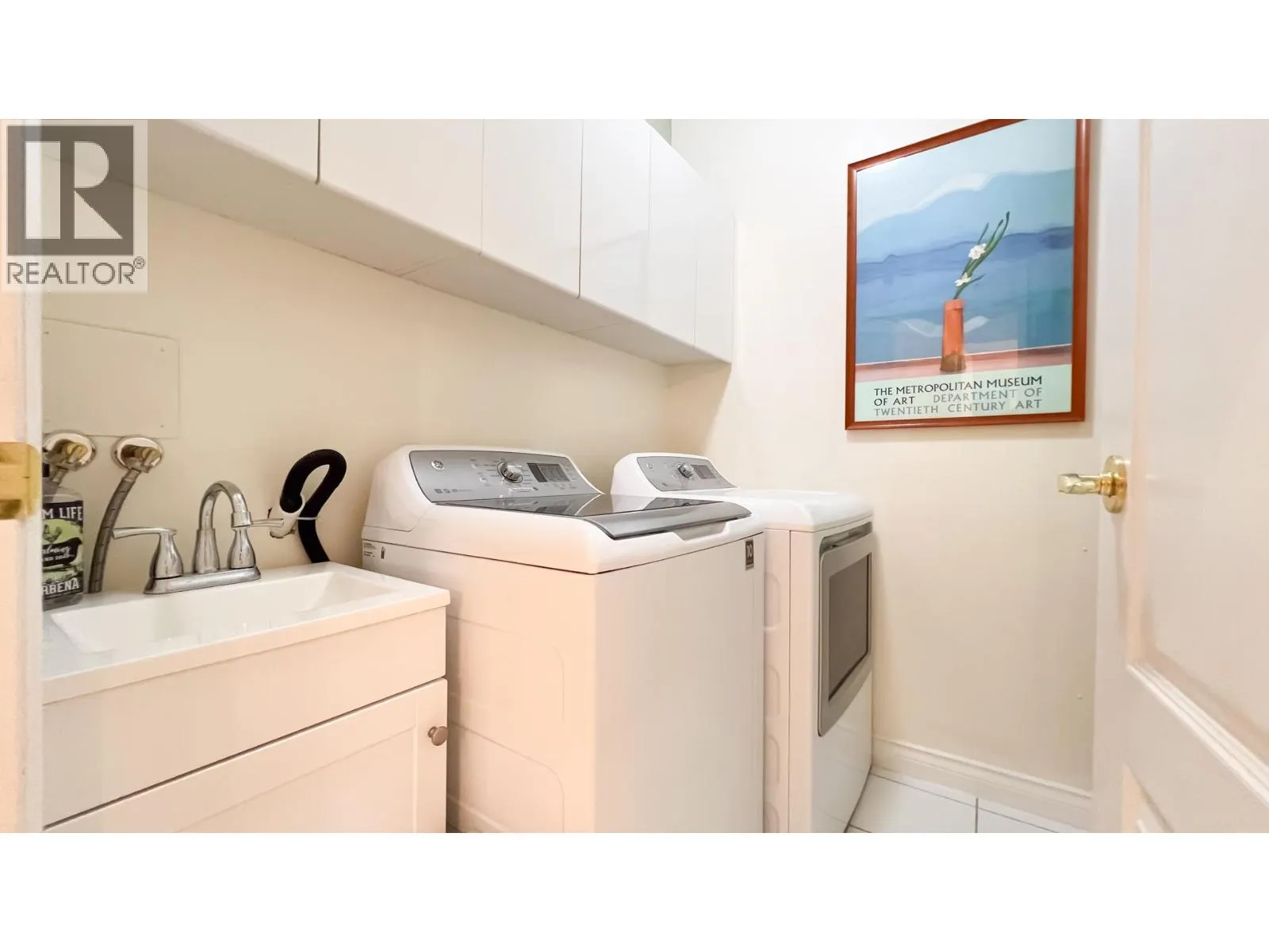 2352 MARINE DRIVE