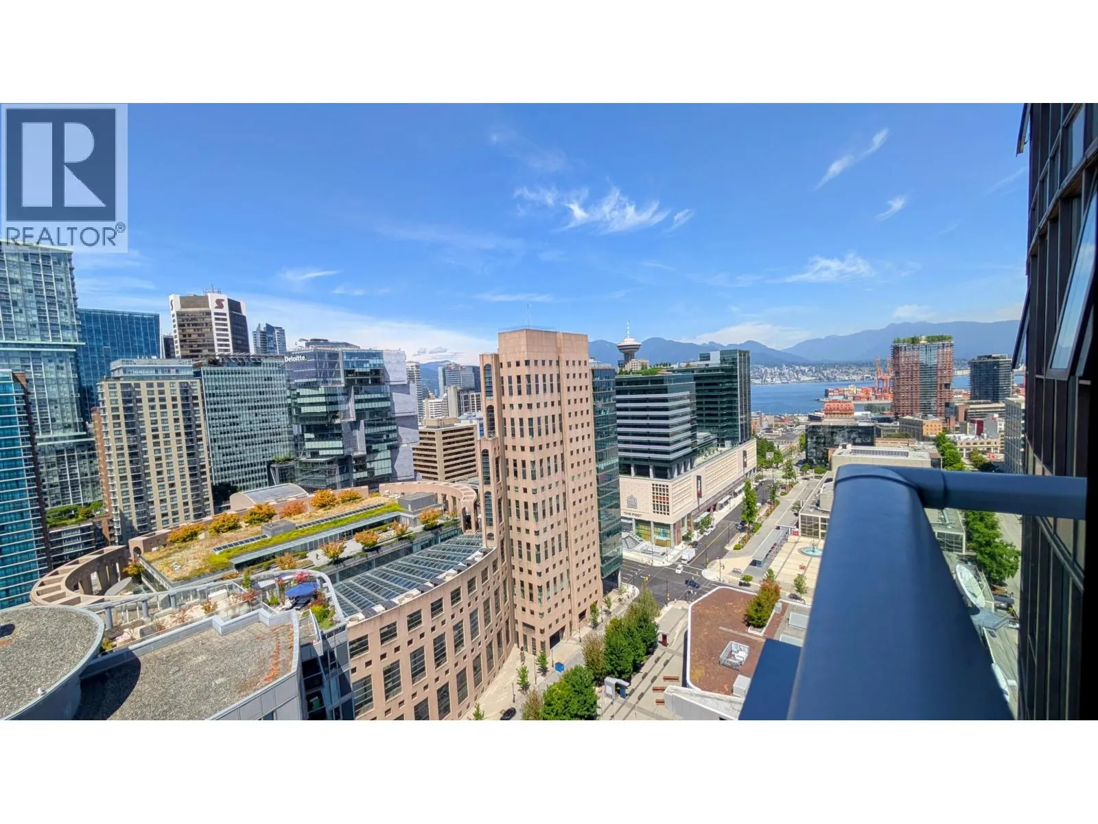 3301 233 ROBSON STREET
