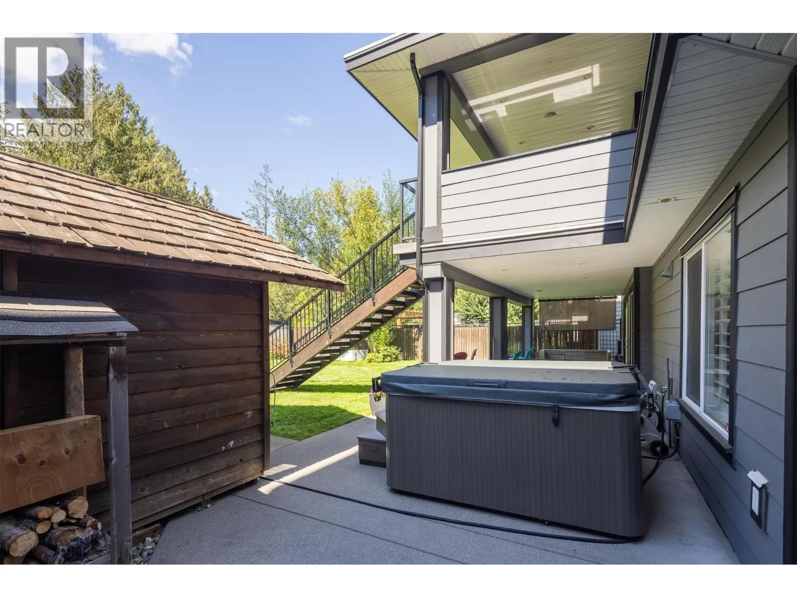 1020 JAY CRESCENT