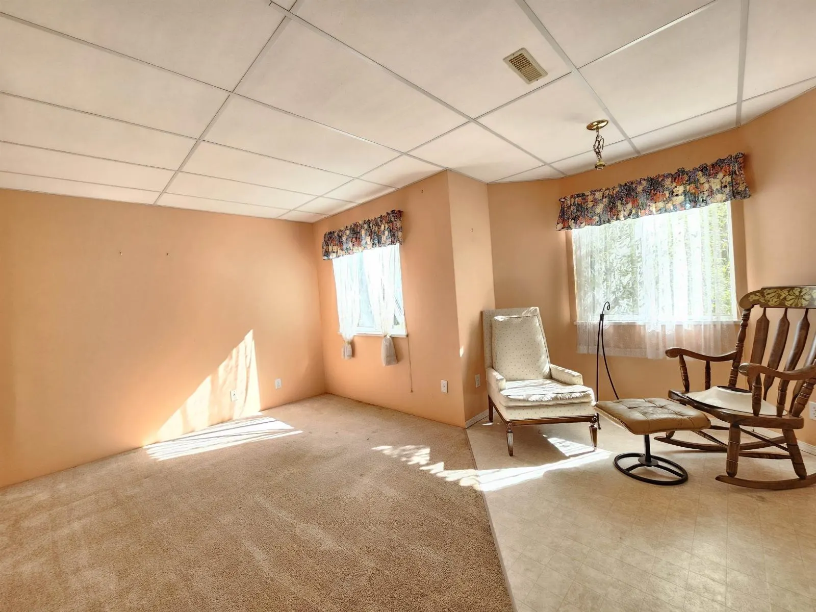 8435 COX DRIVE