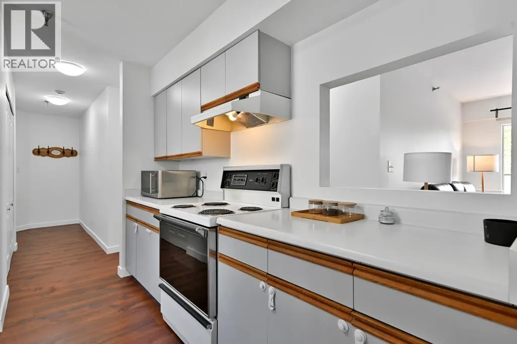 213 22661 LOUGHEED HIGHWAY