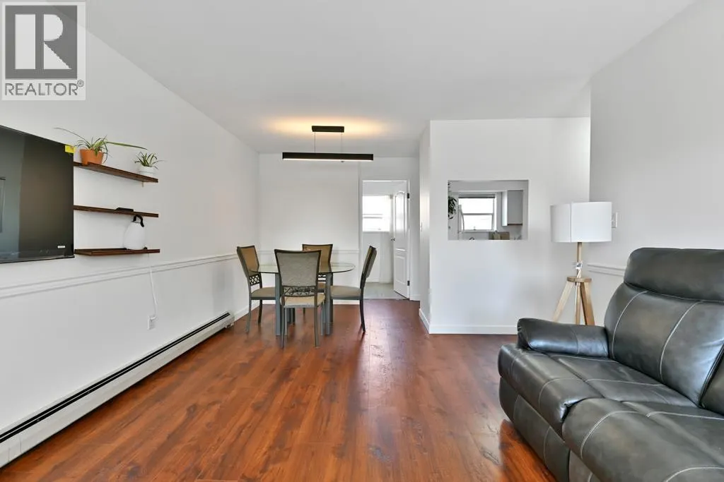 213 22661 LOUGHEED HIGHWAY