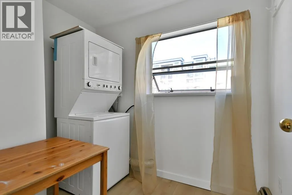 213 22661 LOUGHEED HIGHWAY
