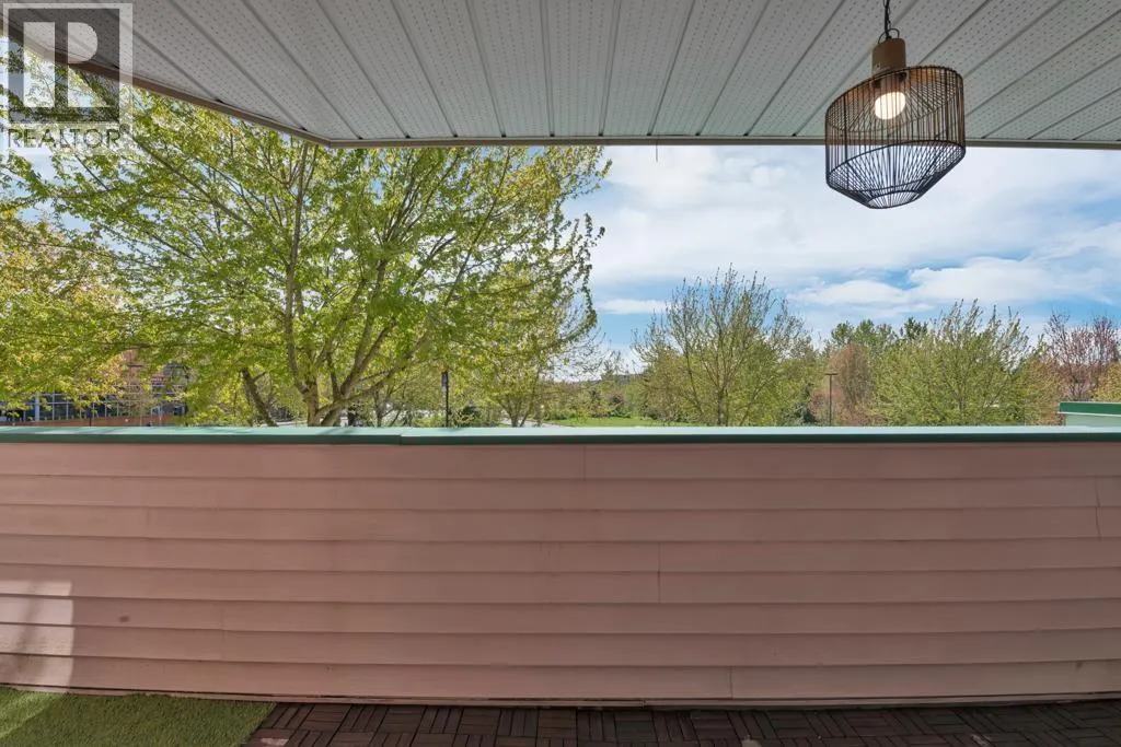213 22661 LOUGHEED HIGHWAY