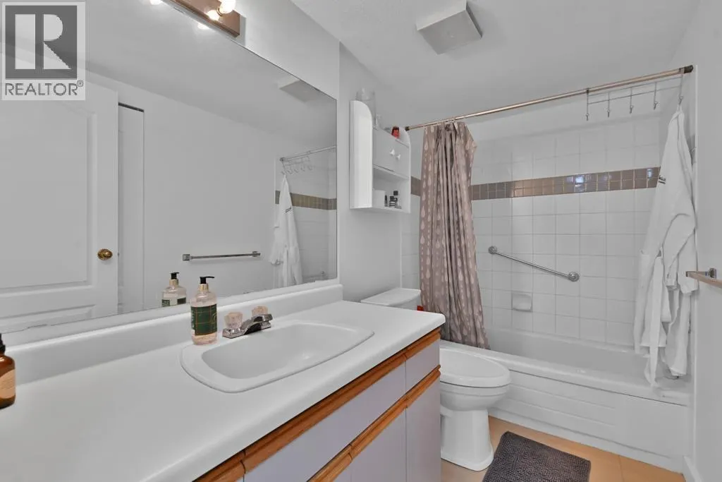 213 22661 LOUGHEED HIGHWAY