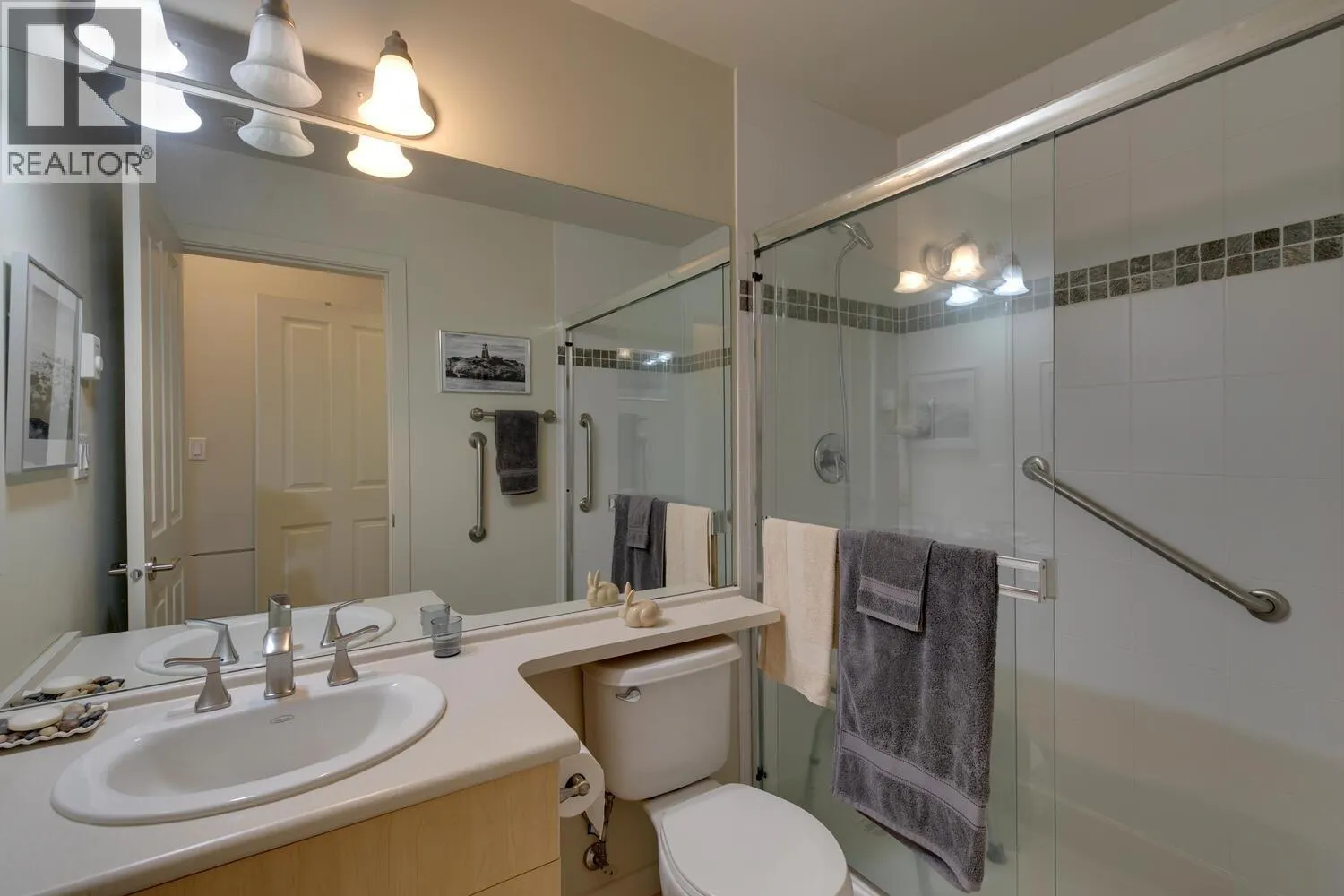 301 40437 TANTALUS ROAD