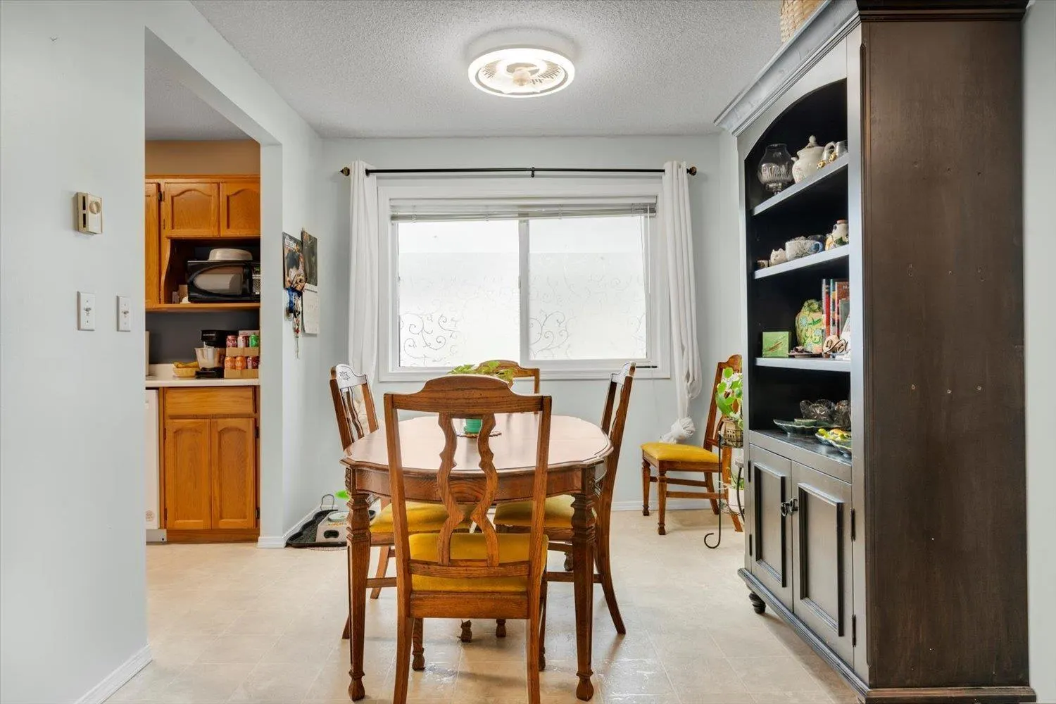 303 9006 EDWARD STREET|Chilliwack Proper West