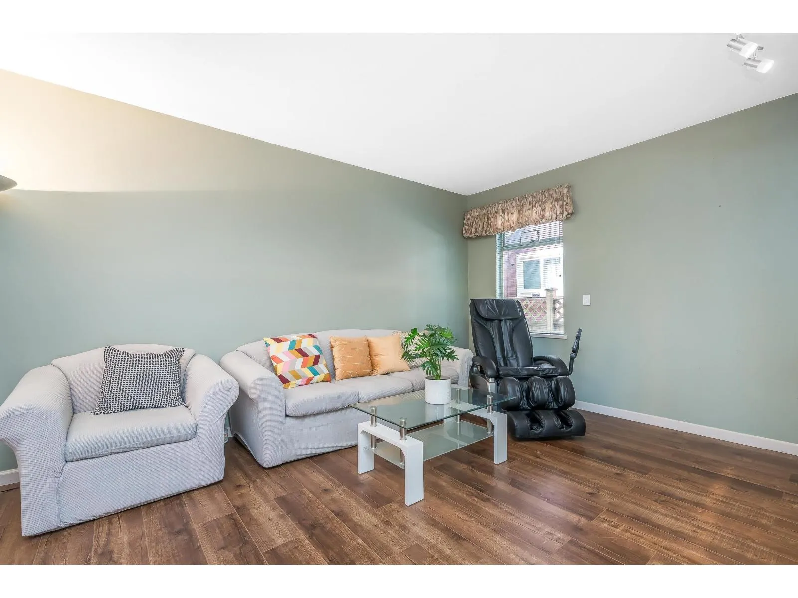 10862 160 STREET