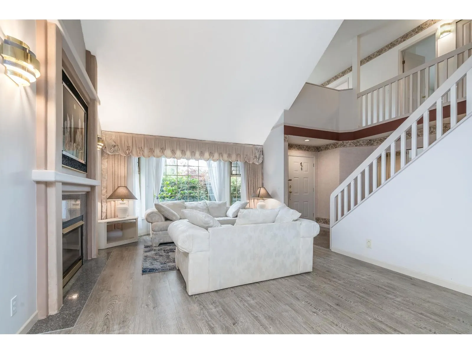 10862 160 STREET