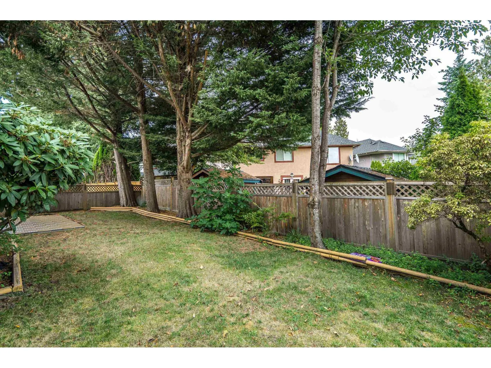 10862 160 STREET