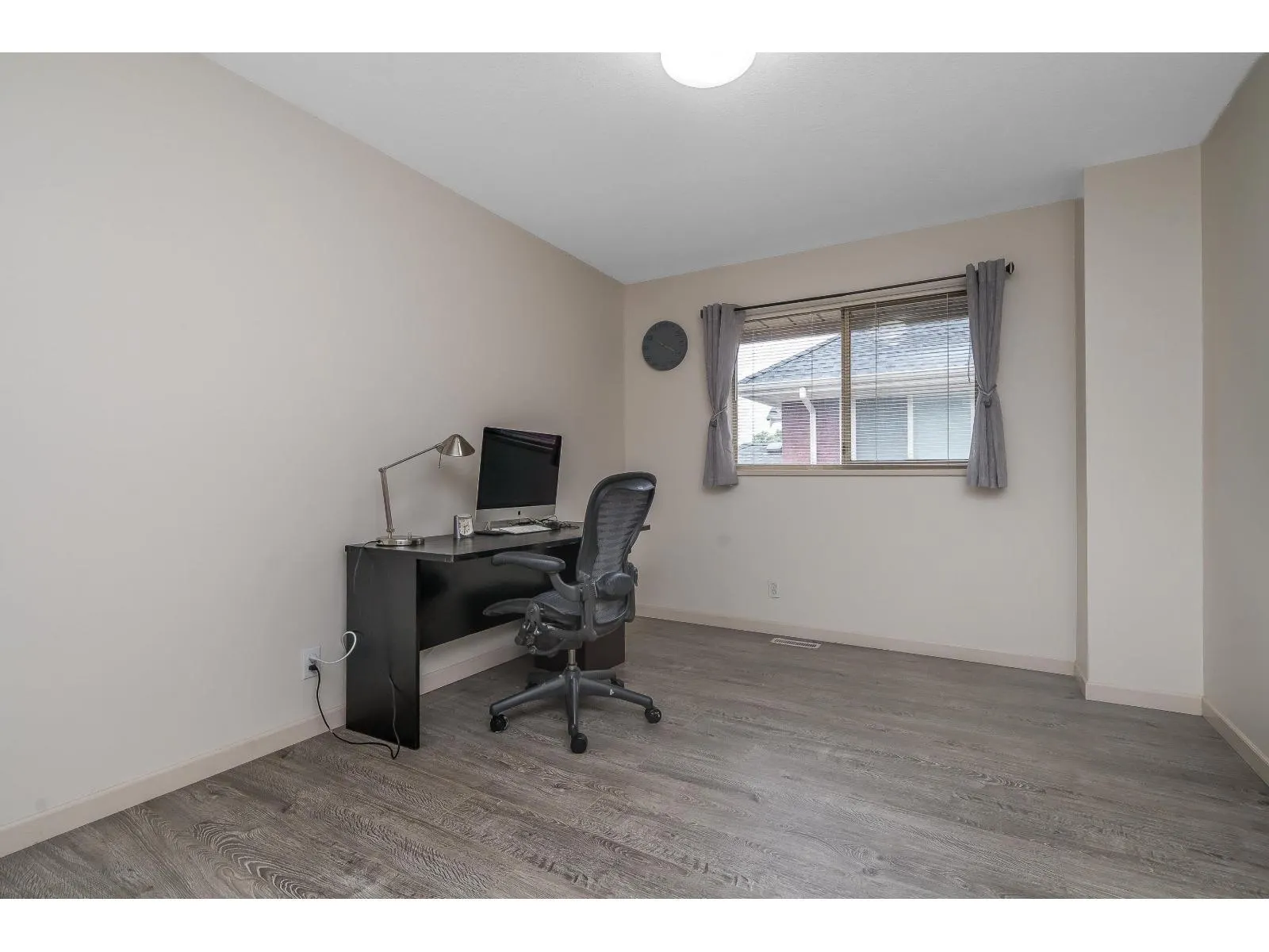 10862 160 STREET