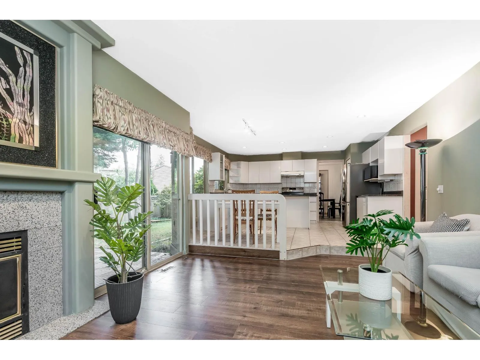 10862 160 STREET