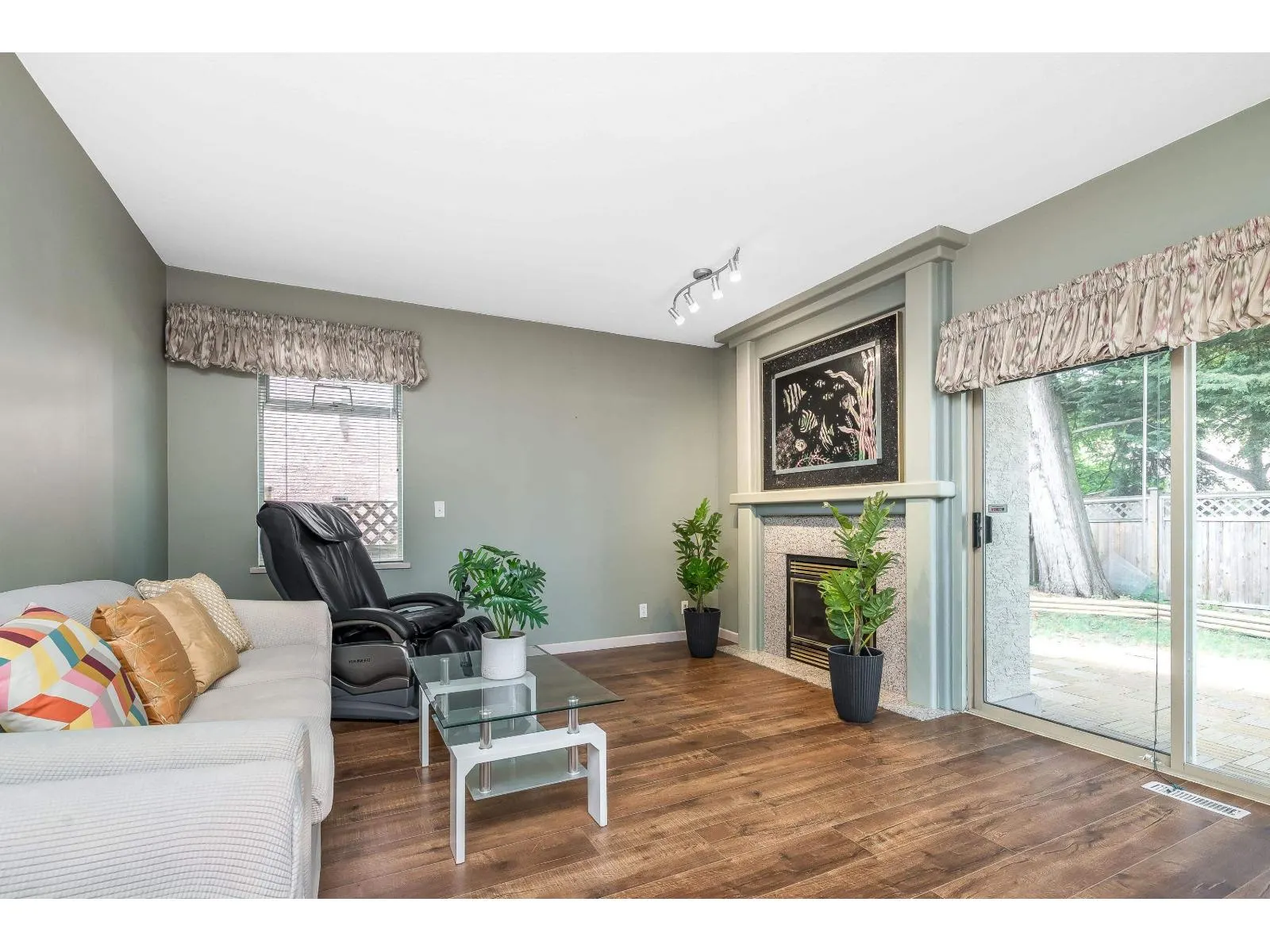 10862 160 STREET