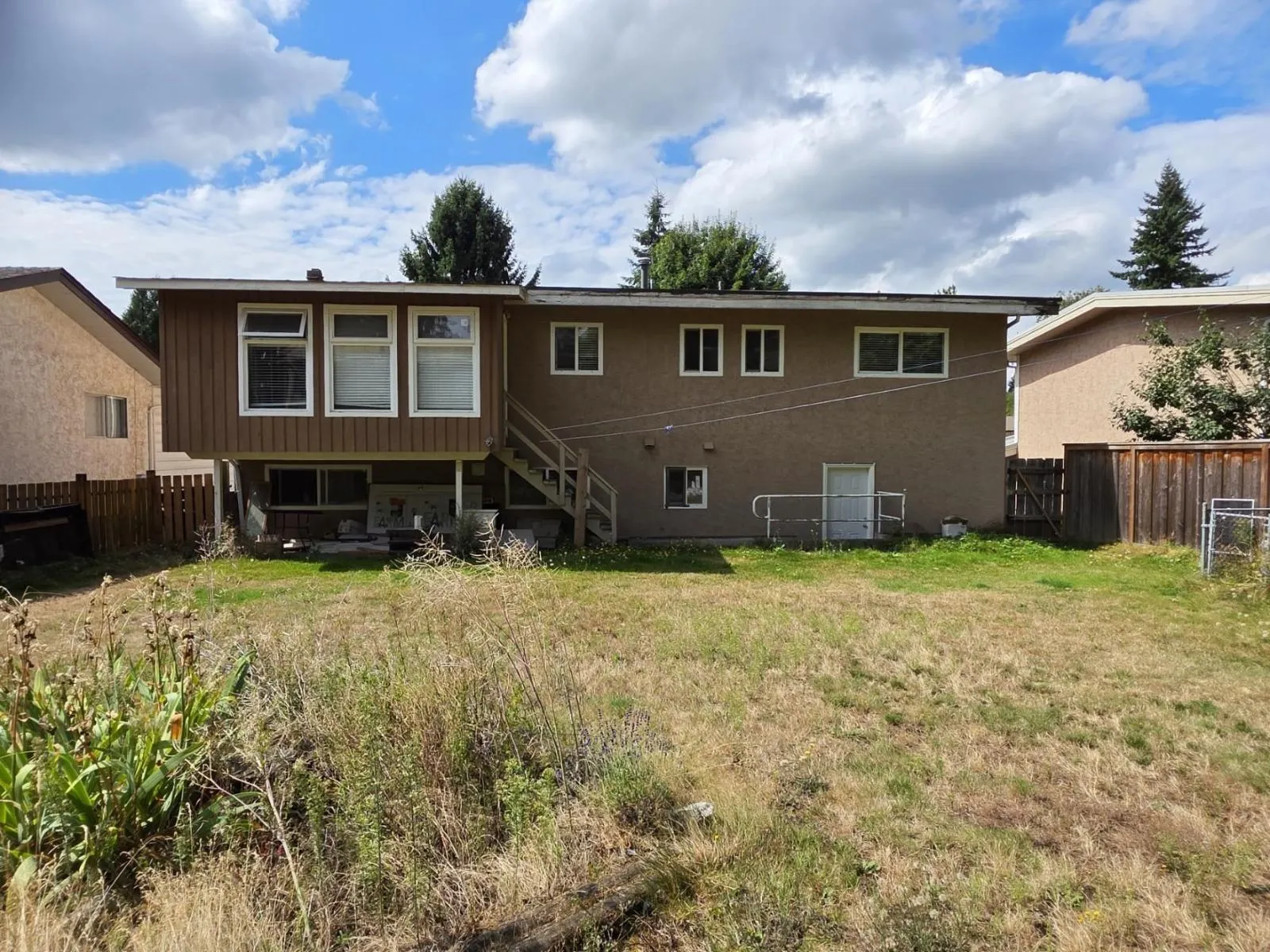 3036 MOUAT DRIVE