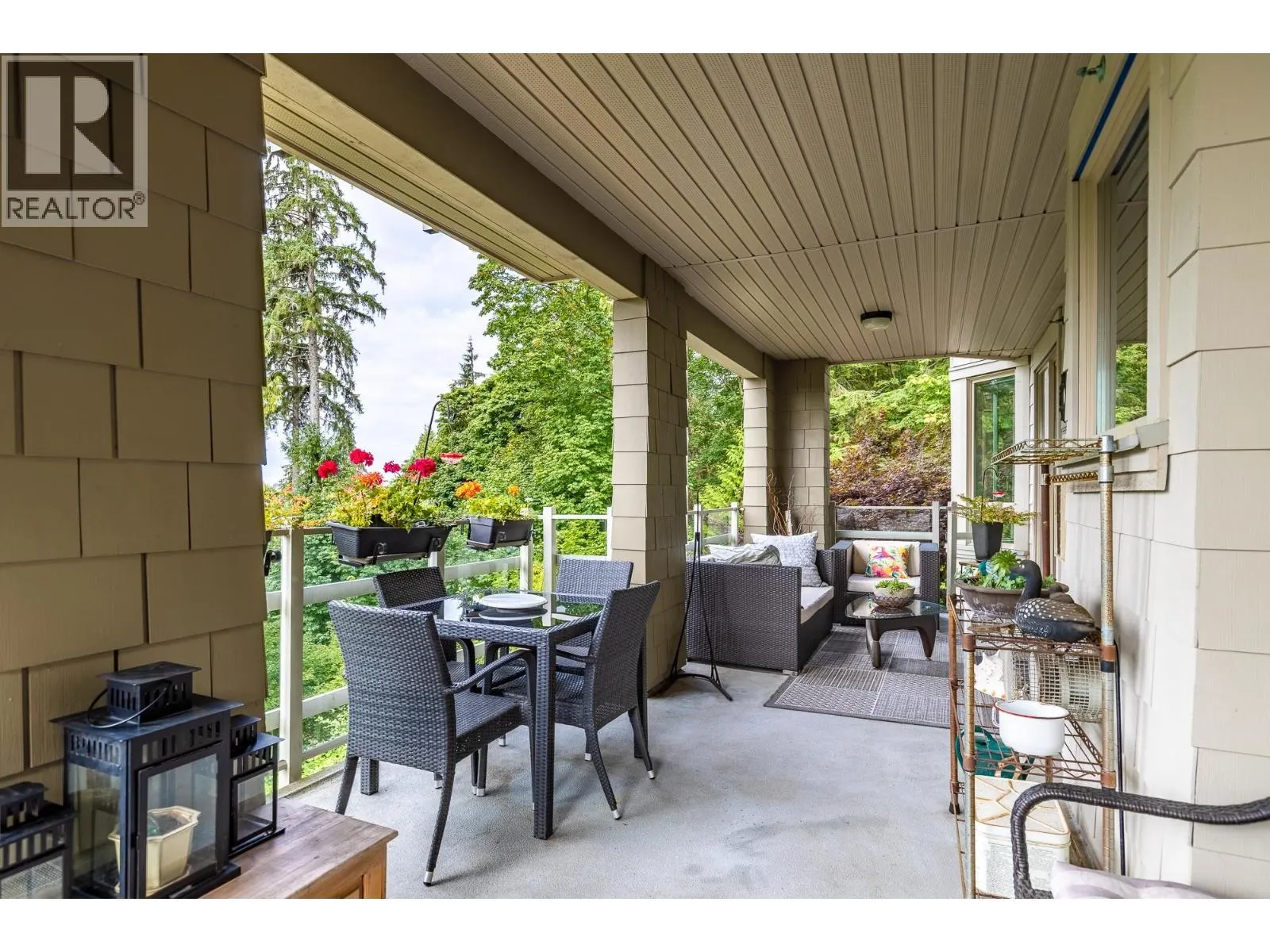 301 560 RAVEN WOODS DRIVE