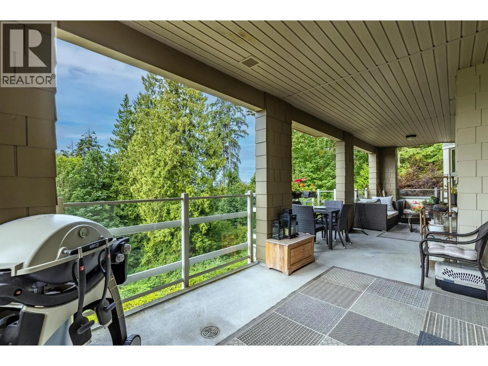 301 560 RAVEN WOODS DRIVE