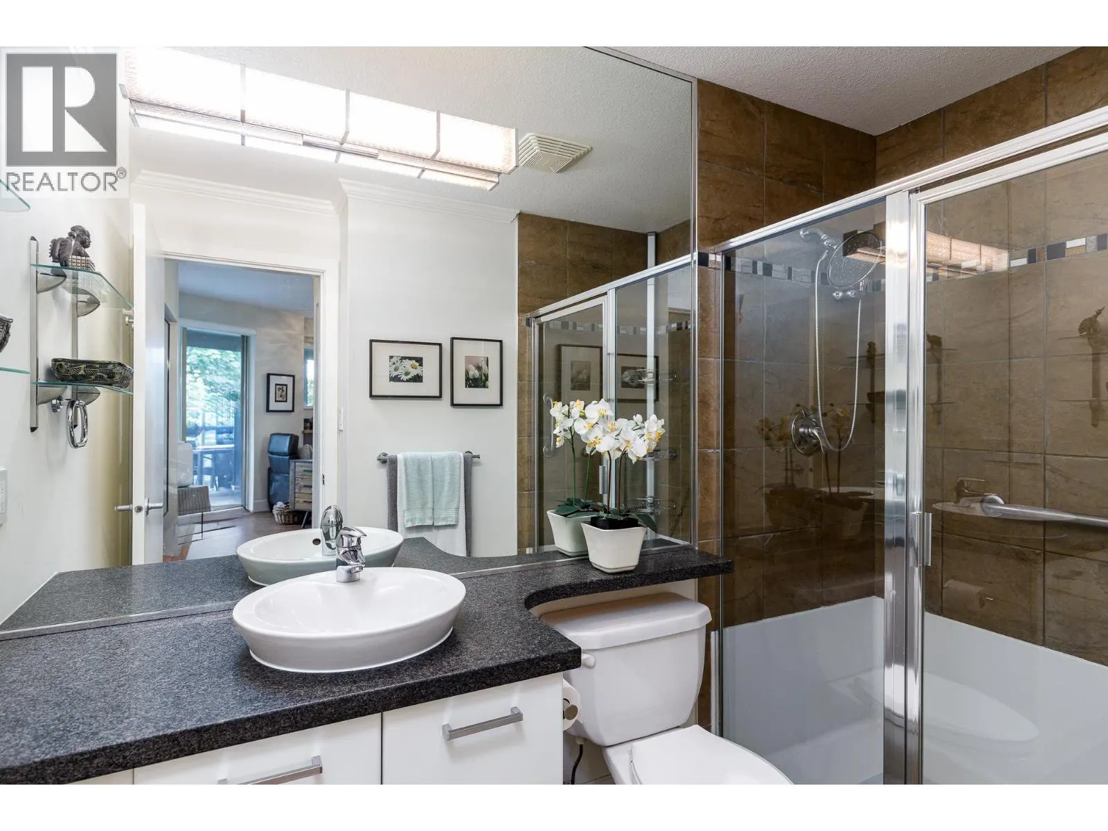 301 560 RAVEN WOODS DRIVE