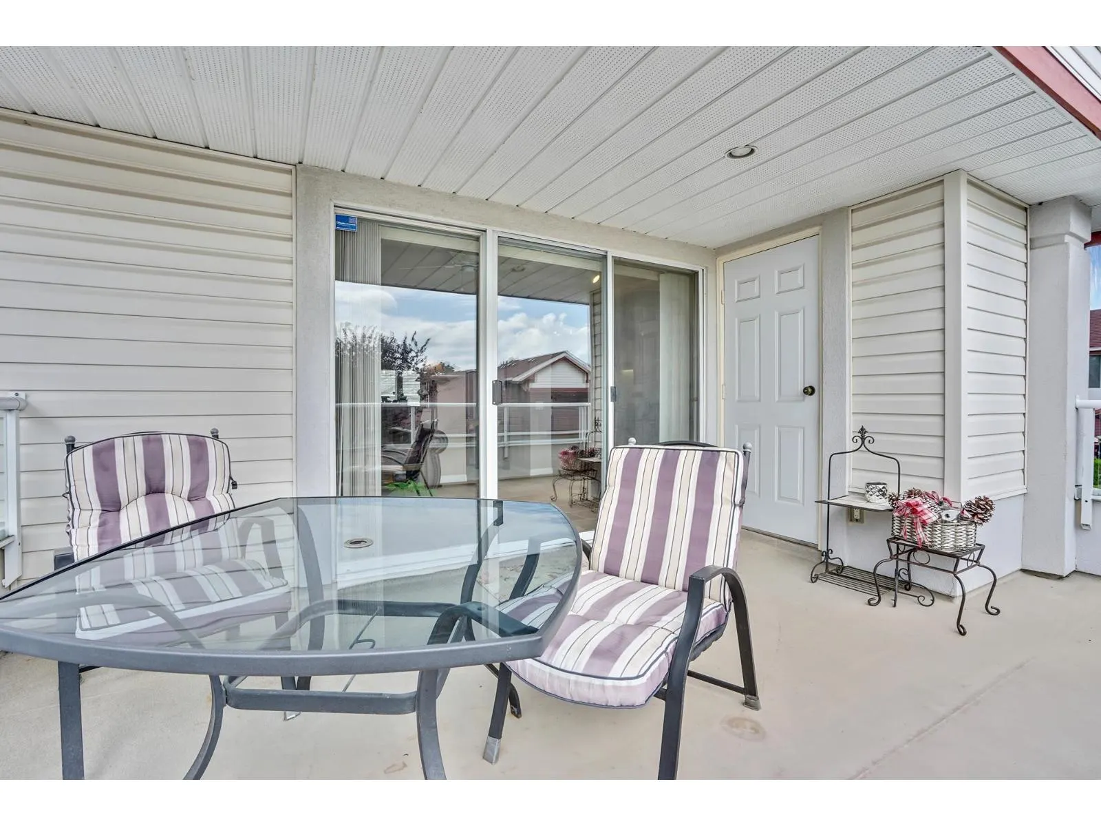 29 31406 UPPER MACLURE ROAD