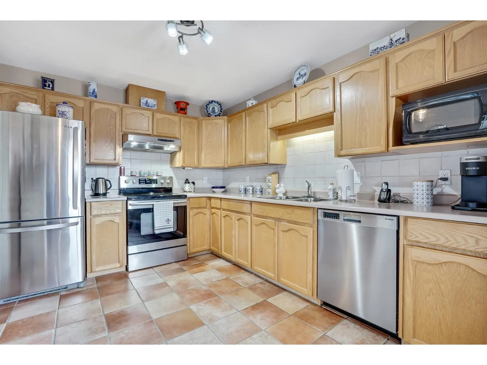 29 31406 UPPER MACLURE ROAD