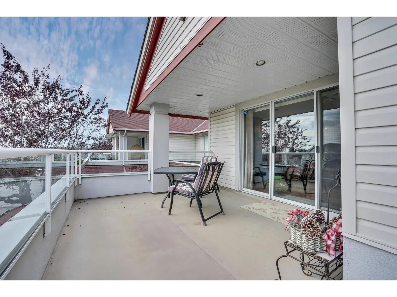 29 31406 UPPER MACLURE ROAD