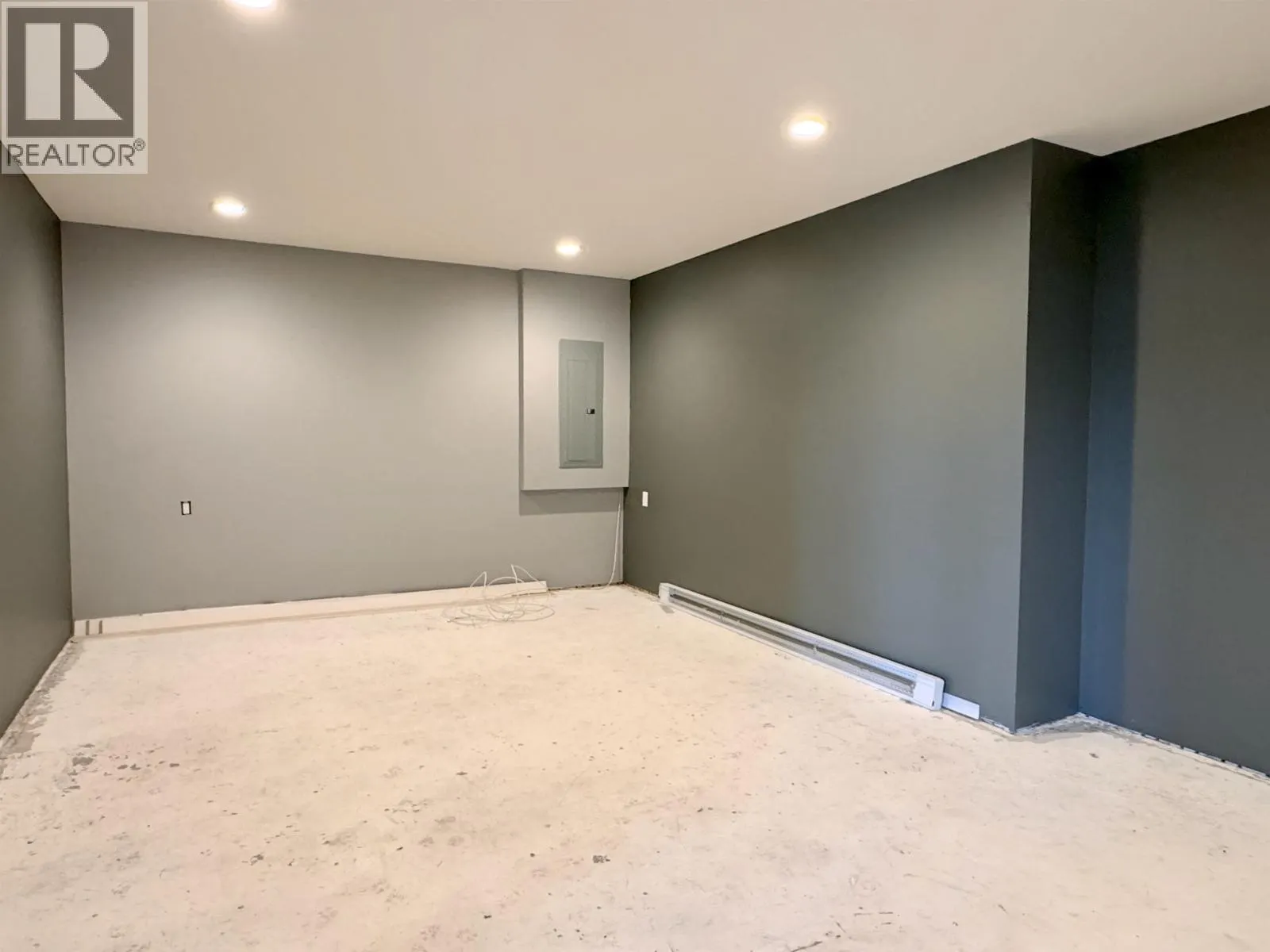 5553 PARK DRIVE