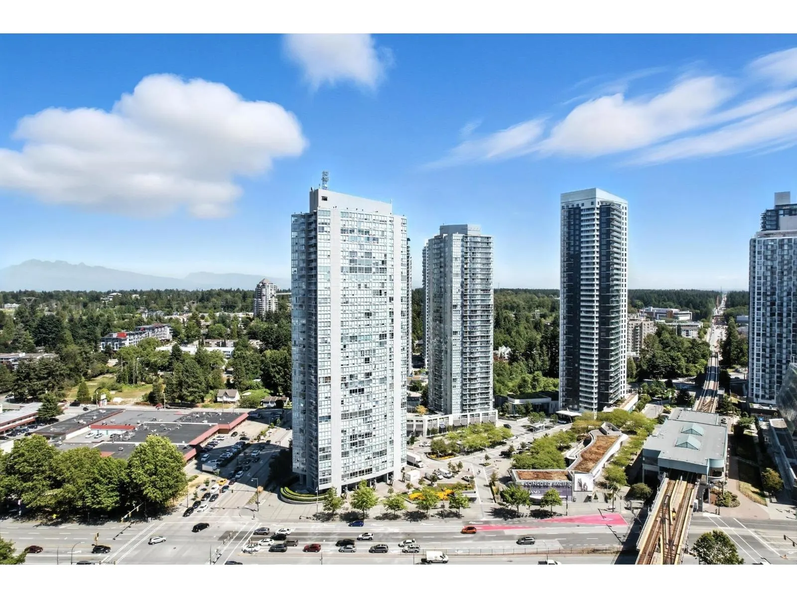 502 13618 100 AVENUE