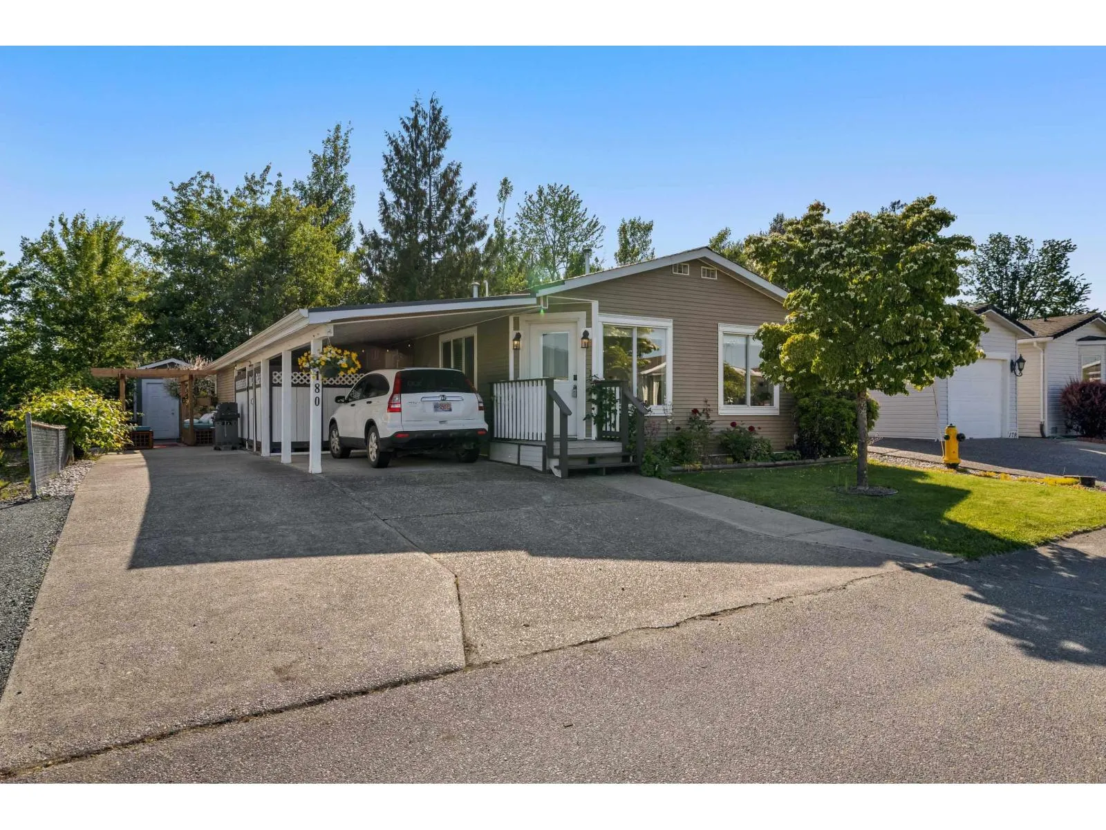 180 9055 ASHWELL ROAD|Chilliwack Proper West