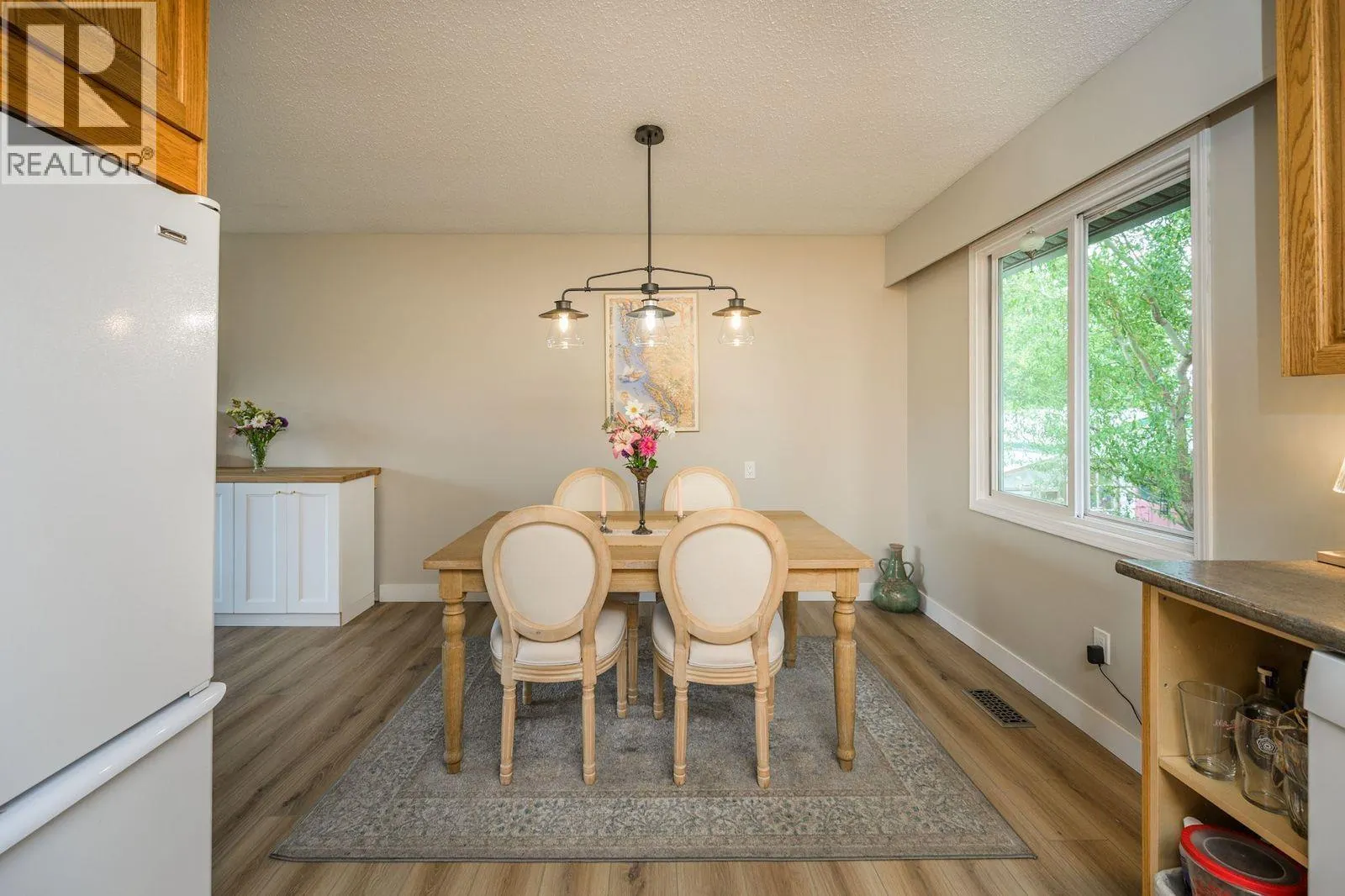 5905 RIDEAU DRIVE