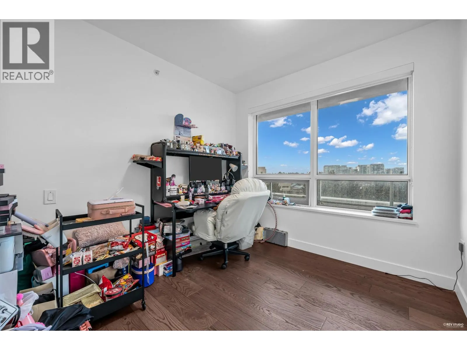 703 5766 GILBERT ROAD