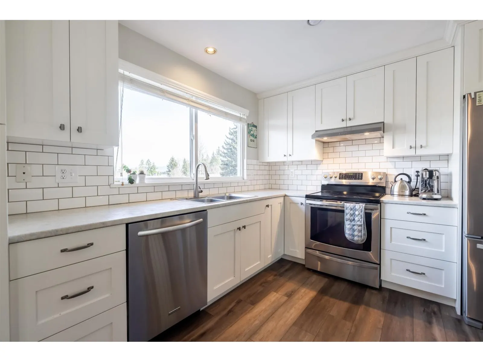20737 GRADE CRESCENT