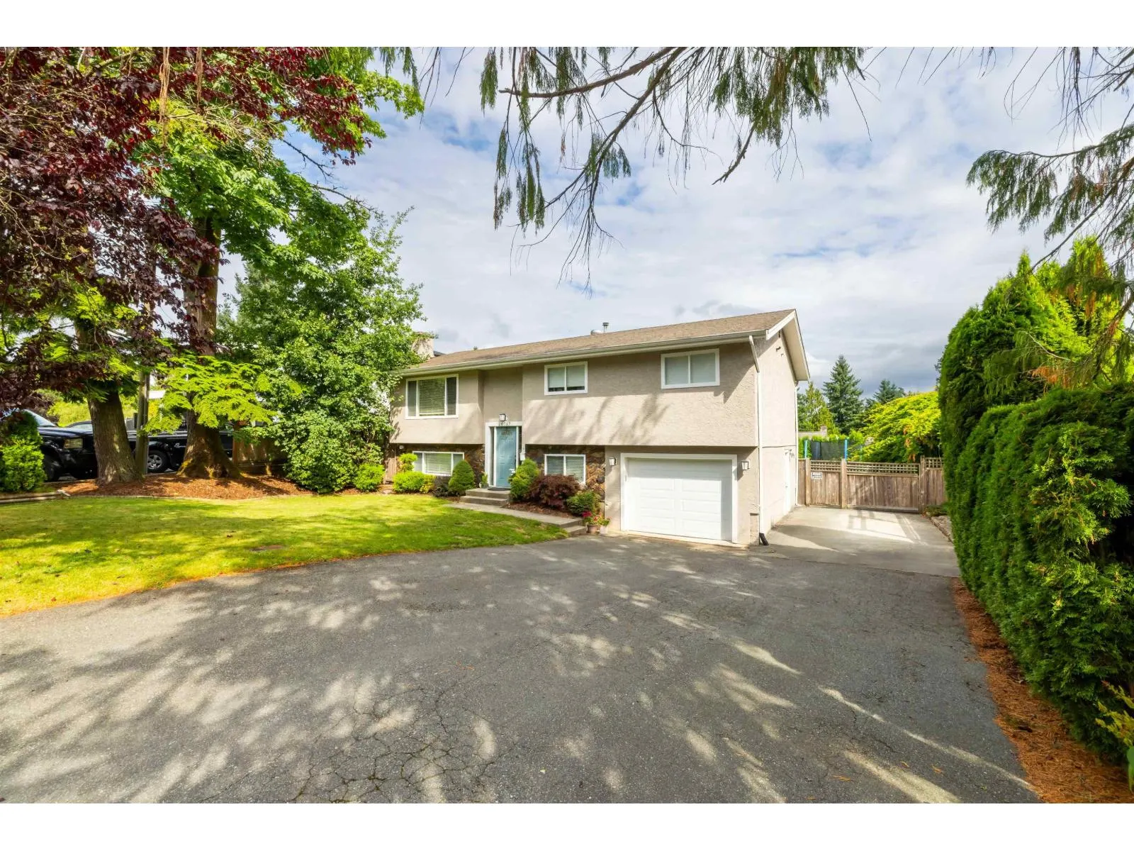 20737 GRADE CRESCENT