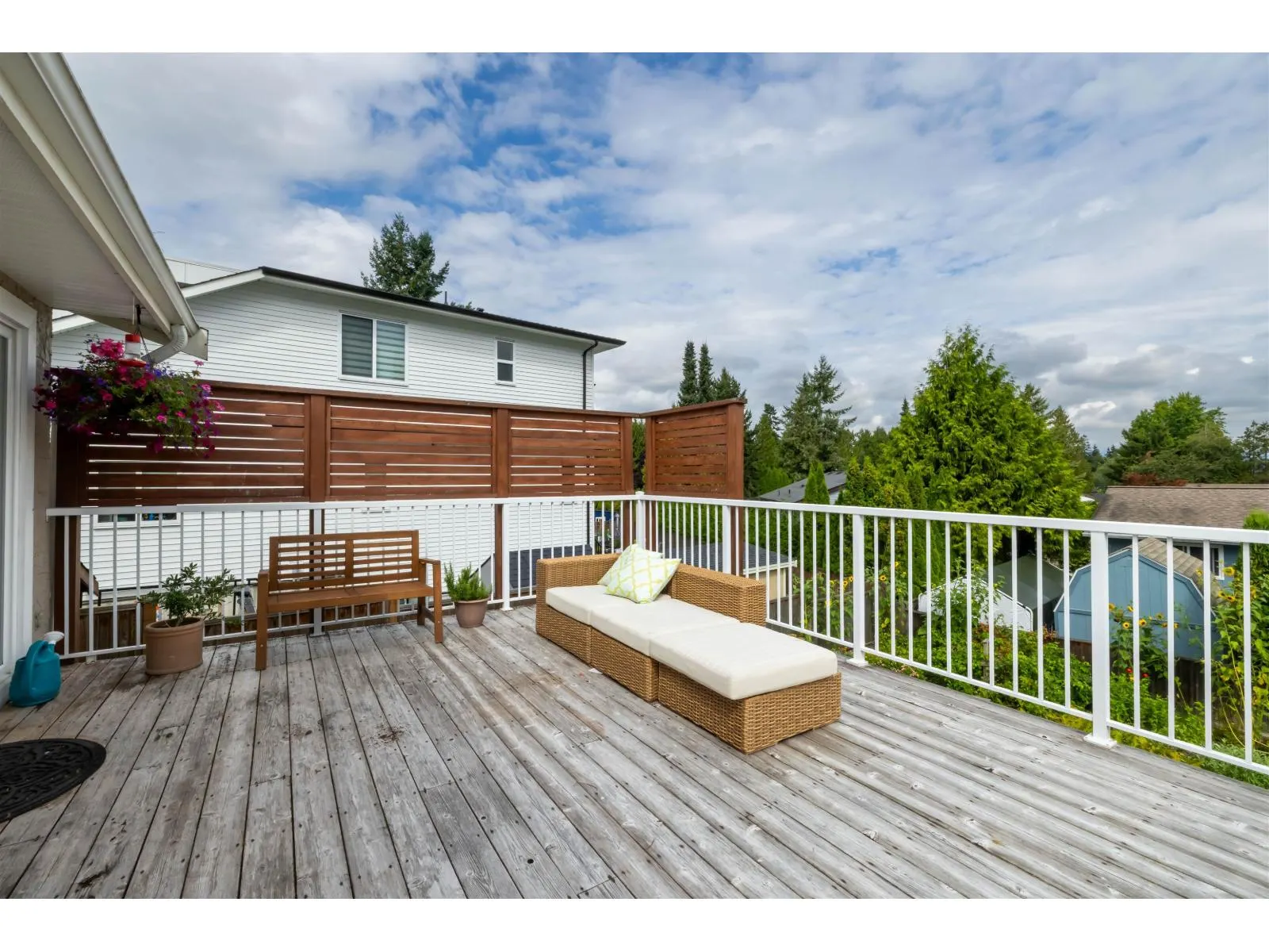 20737 GRADE CRESCENT