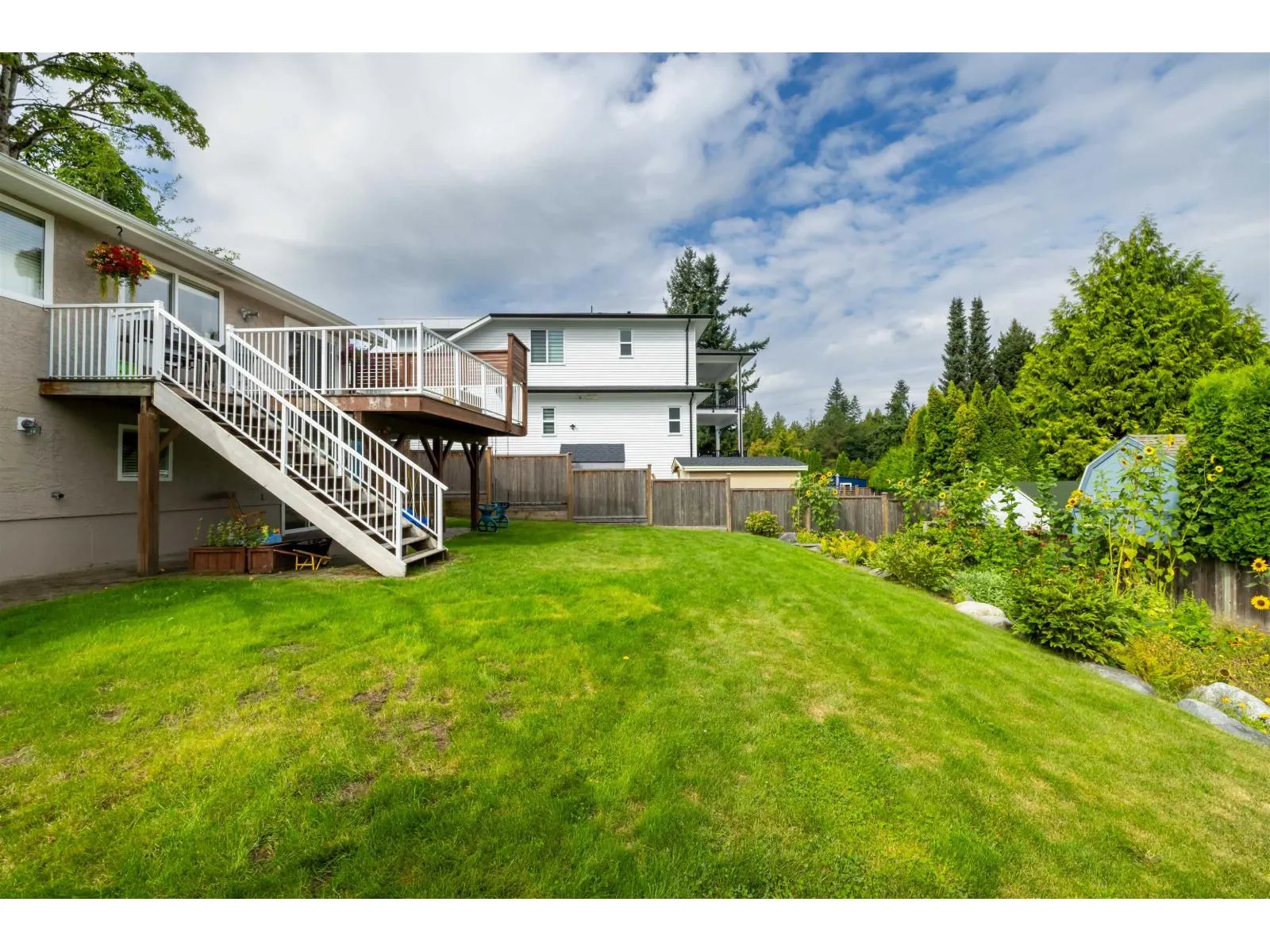 20737 GRADE CRESCENT