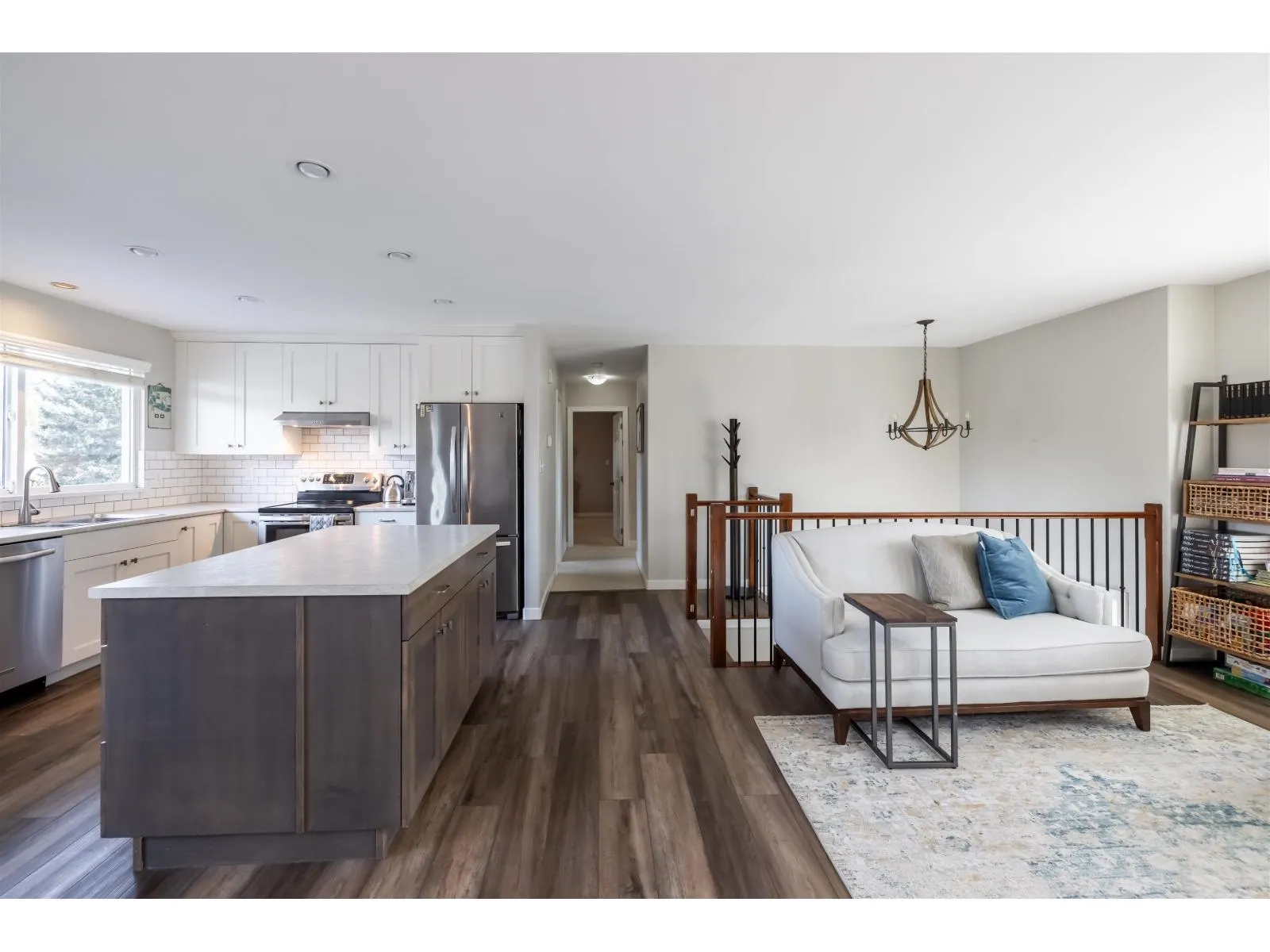 20737 GRADE CRESCENT