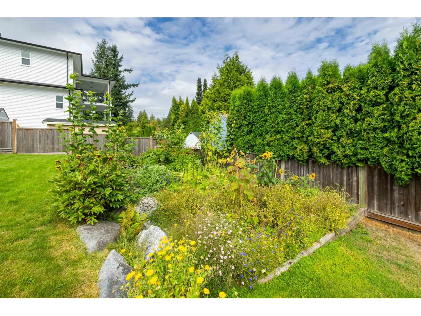 20737 GRADE CRESCENT