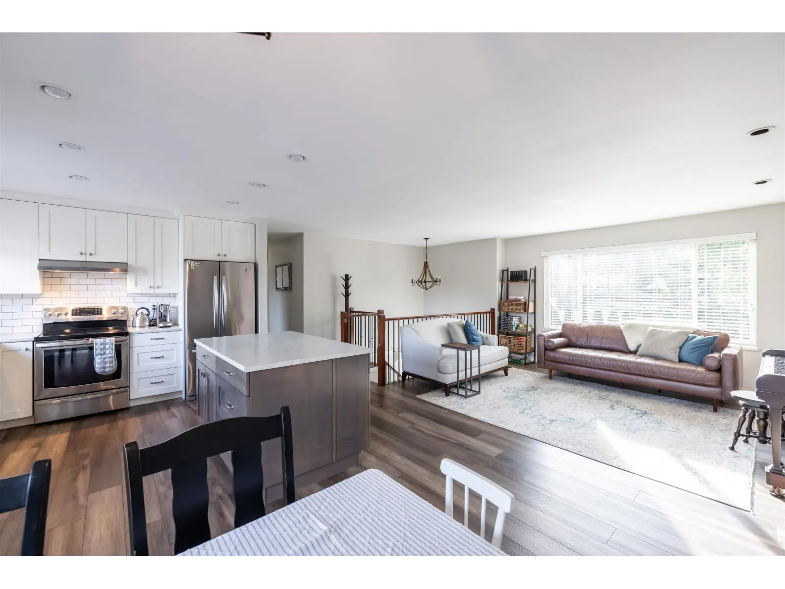 20737 GRADE CRESCENT