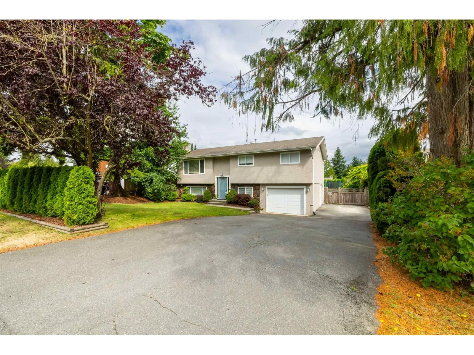 20737 GRADE CRESCENT